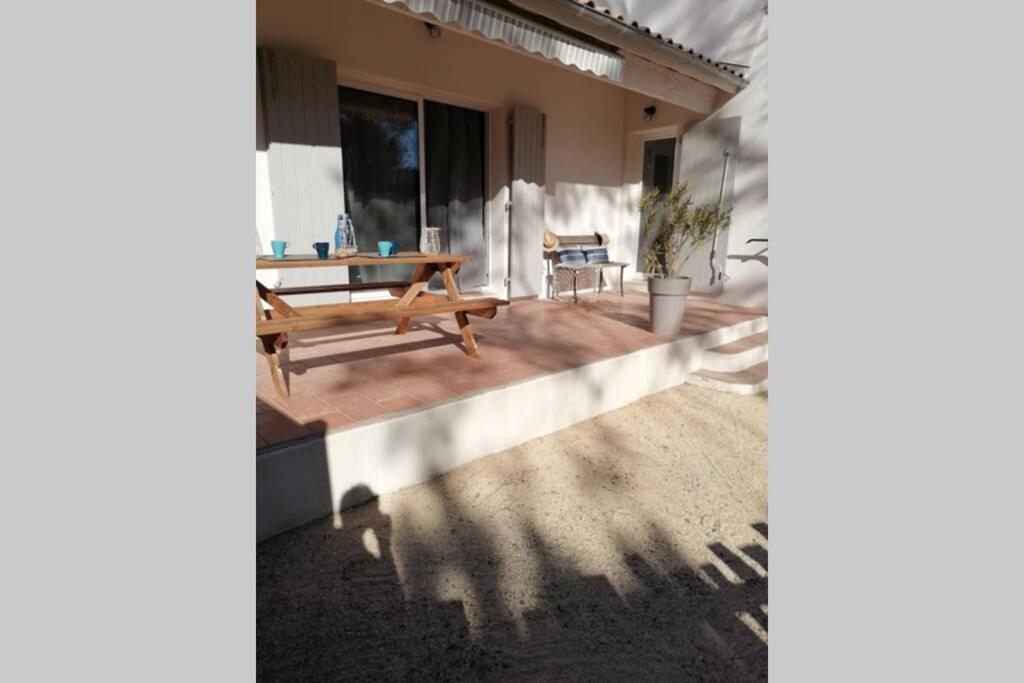 Maison 5 Personnes En Garrigue - Piscine-Spa Prive Langlade Exteriör bild