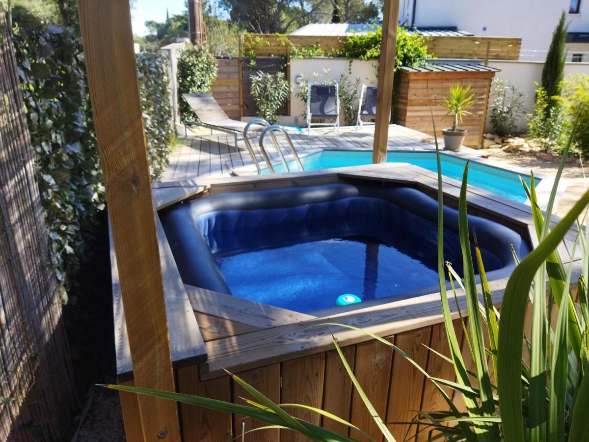 Maison 5 Personnes En Garrigue - Piscine-Spa Prive Langlade Exteriör bild